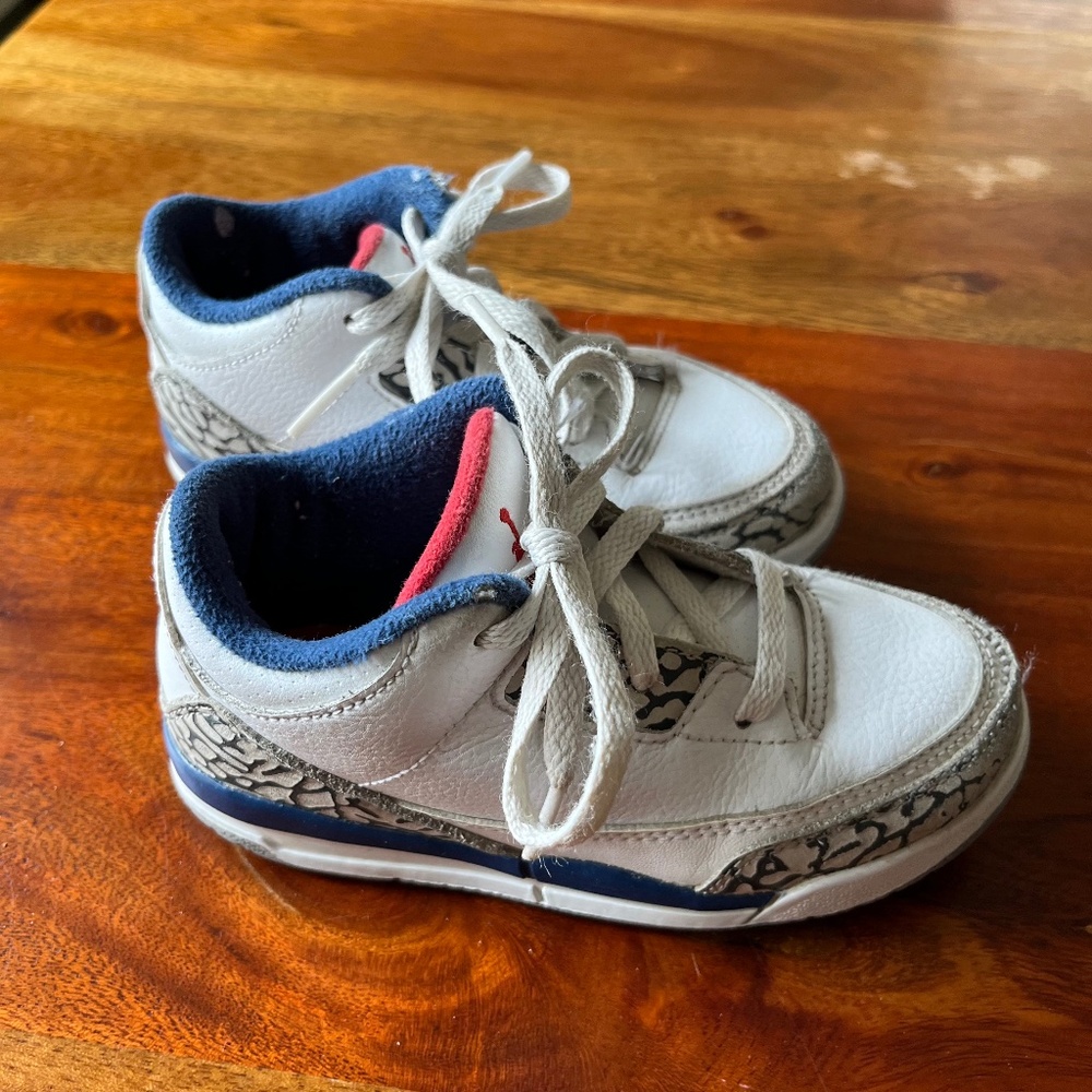 Toddler boy Jordan sneakers